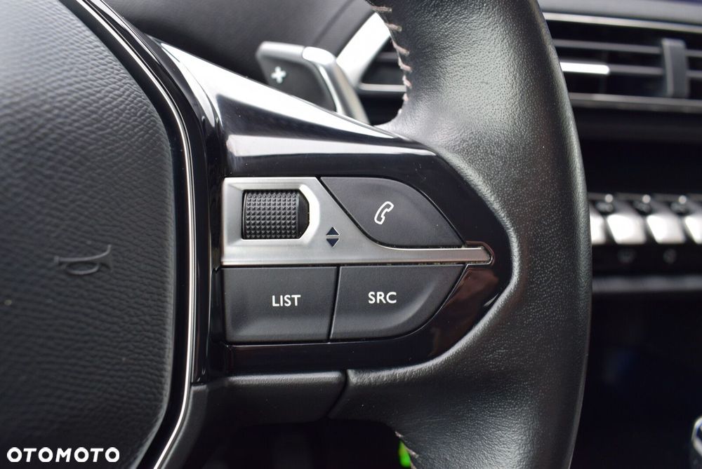 Peugeot 3008 1.5 BlueHDi Active S&S EAT8 - 26