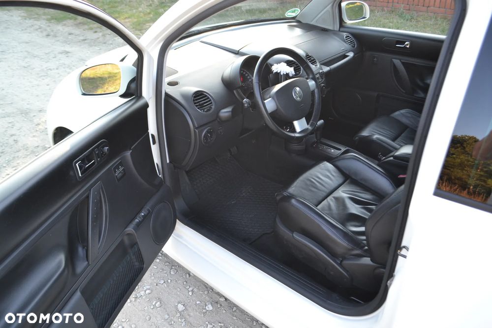 Volkswagen New Beetle 1.8 5V Automatik United - 9