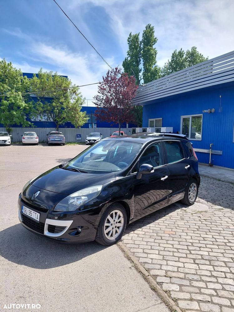 Renault Scenic - 1