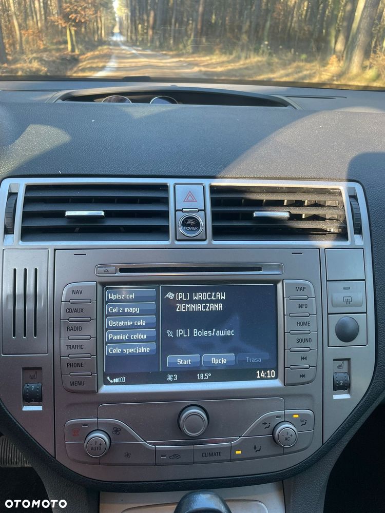Ford Kuga - 13