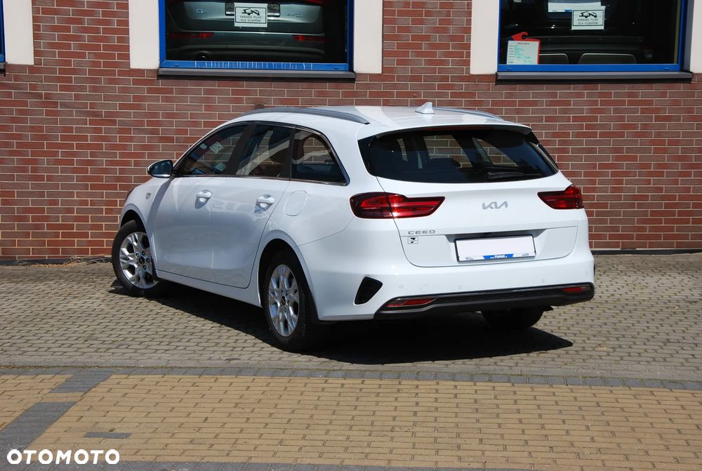 Kia Ceed 2023 photo 3