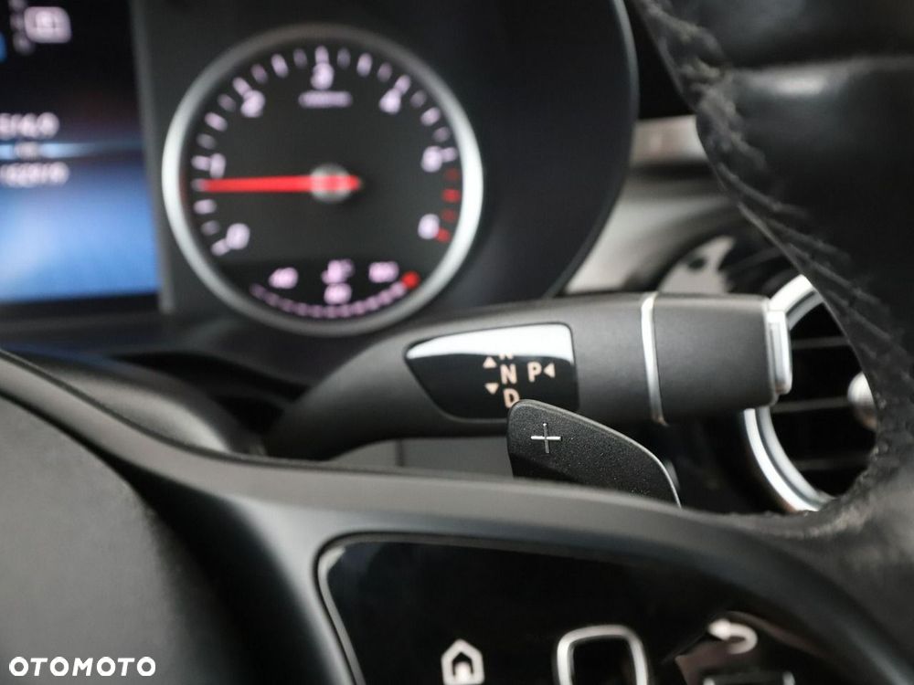 Mercedes-Benz Klasa C 200 d 9G-TRONIC Avantgarde - 31