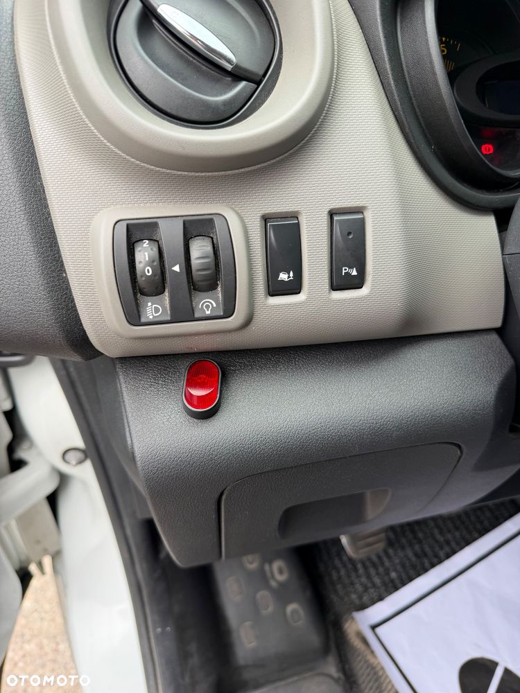 Renault Trafic - 22
