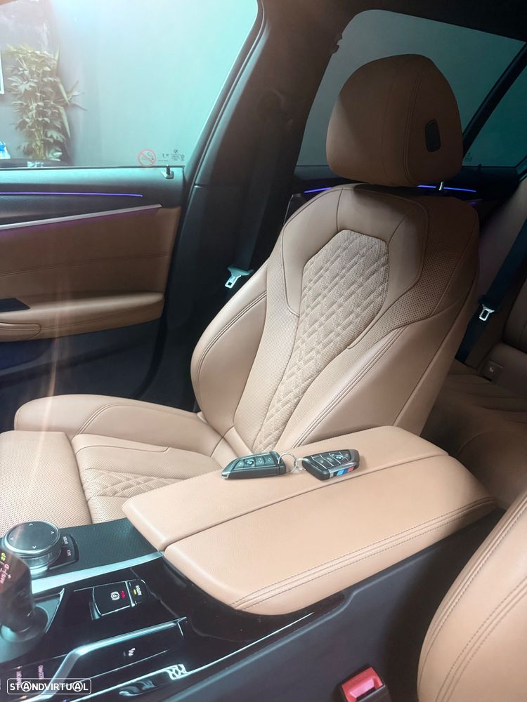 BMW 520 d xDrive Pack Desportivo M Pro - 42