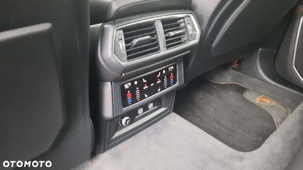 Lamborghini Urus - 19