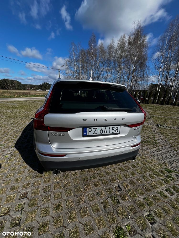 Volvo XC 60 B4 D AWD Geartronic Momentum Pro - 7