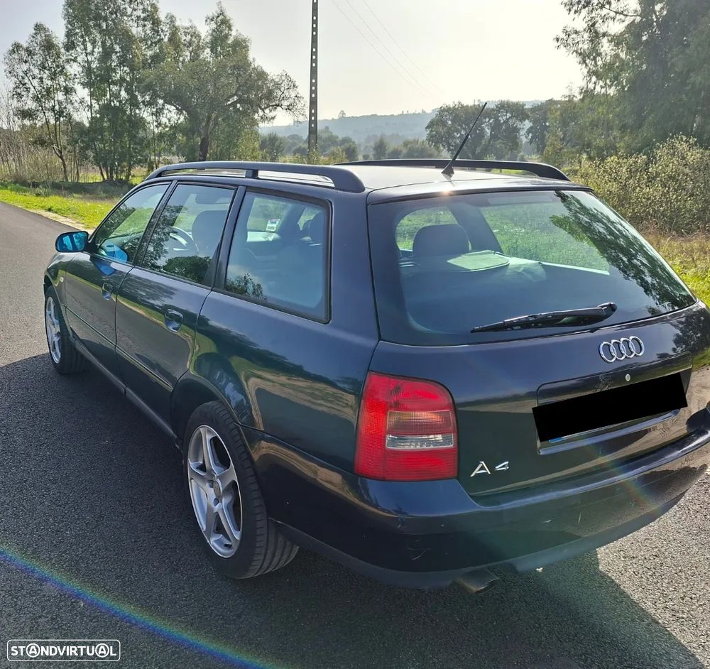 Audi A4 Avant 1.6 Ambiente - 3