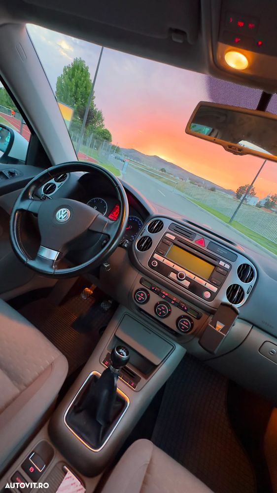 Volkswagen Tiguan 2.0 TDI DPF 4Motion Track&Field - 8