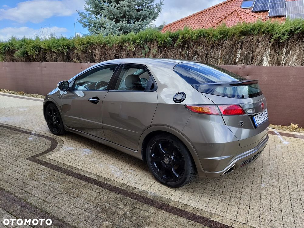 Honda Civic 1.8 Comfort - 10