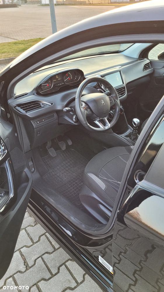 Peugeot 208 BlueHDi 100 Active - 10