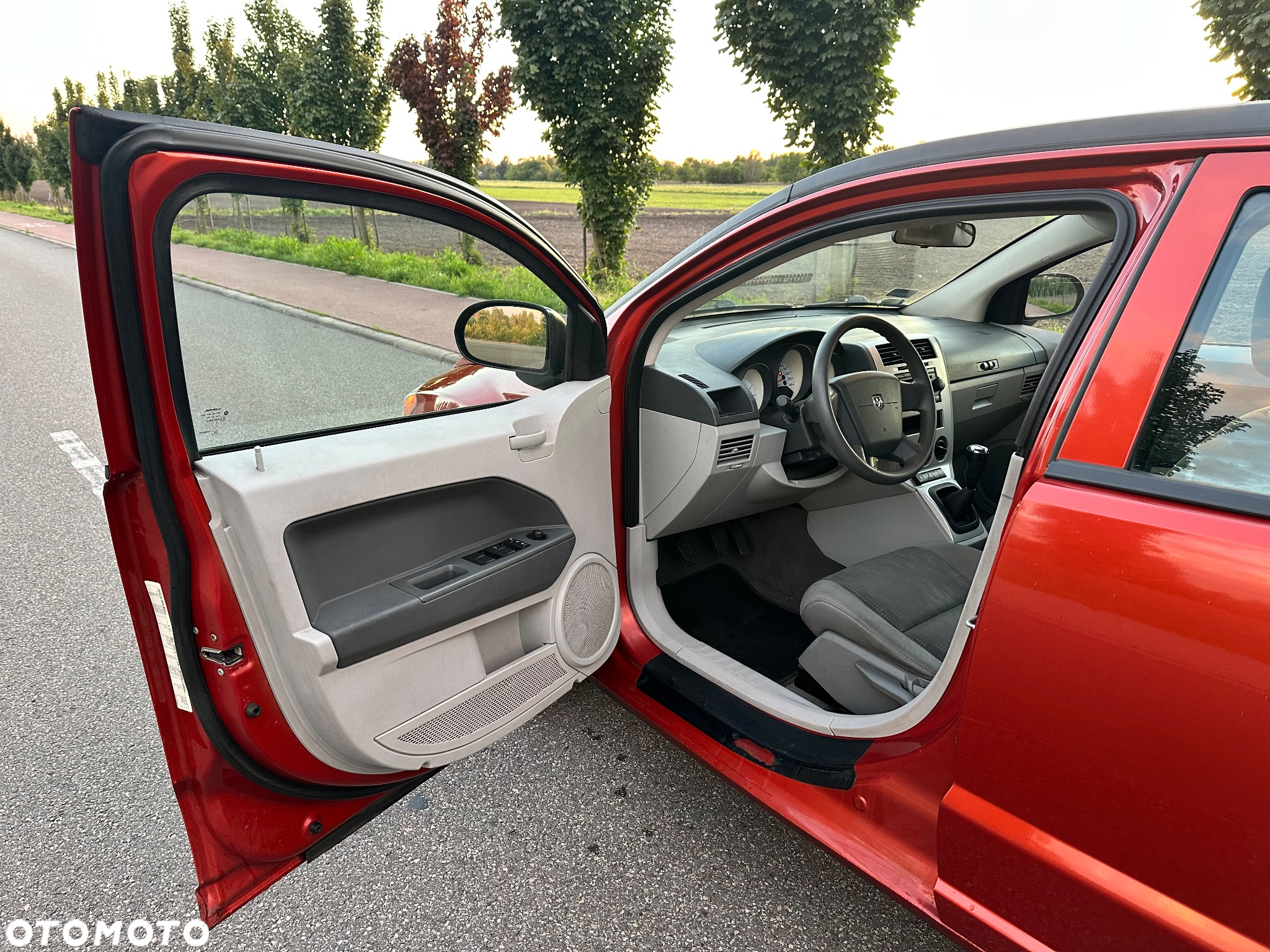 Dodge Caliber 1.8 SE - 13