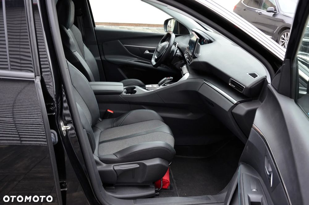 Peugeot 3008 225 e-EAT8 Allure - 20