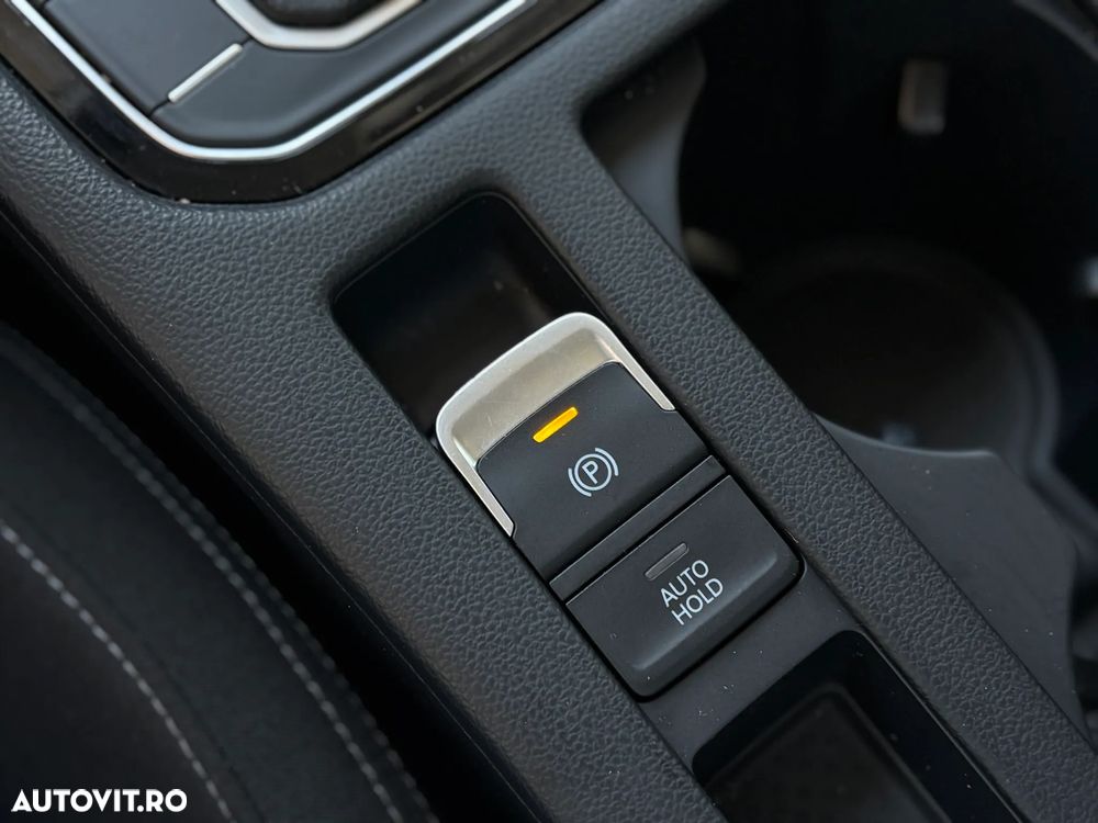 Volkswagen Passat 2.0 TDI Comfortline - 33