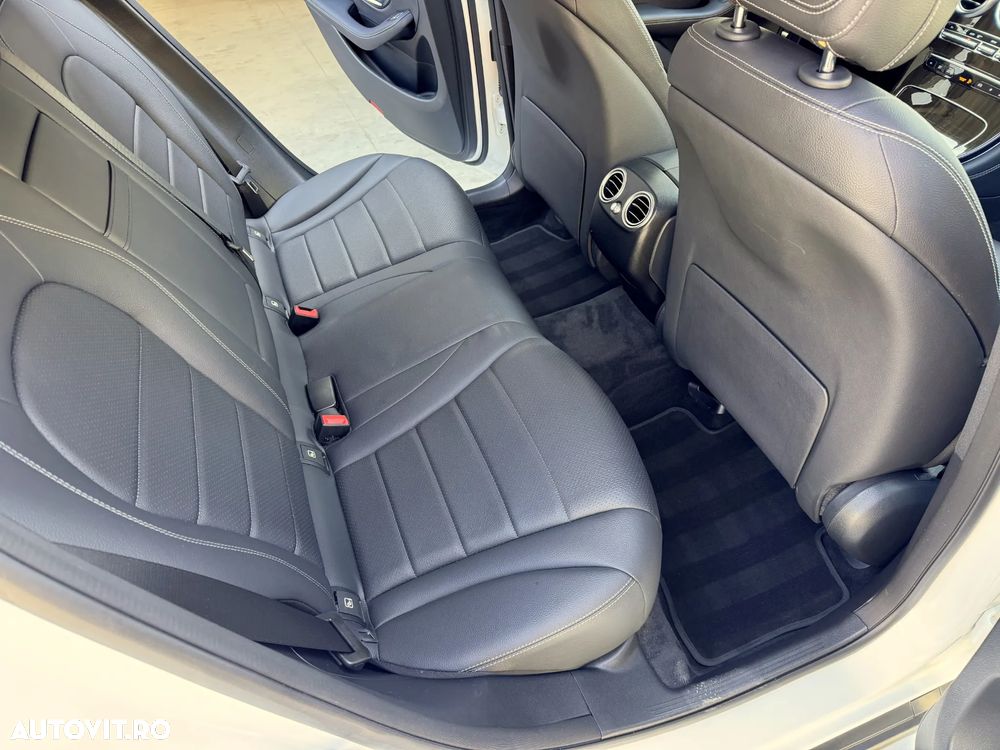 Mercedes-Benz GLC 220 d 4MATIC 9G-TRONIC - 10