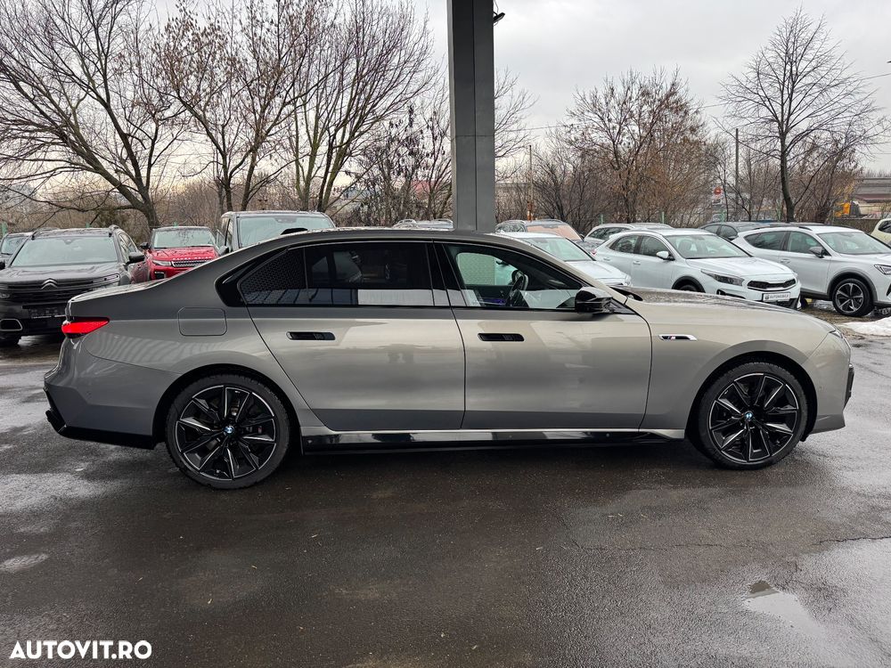 BMW M7 M760e xDrive AT PHEV - 4