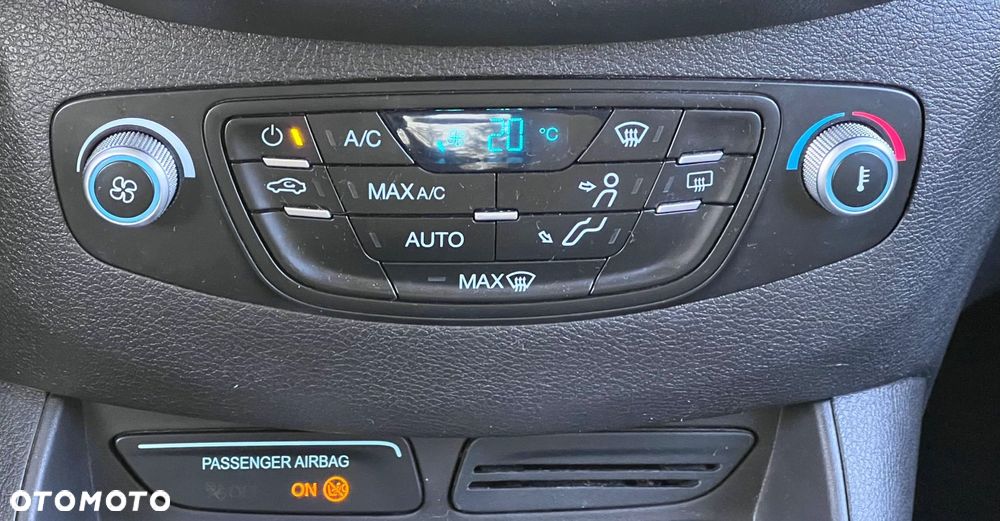 Ford Tourneo Courier - 20