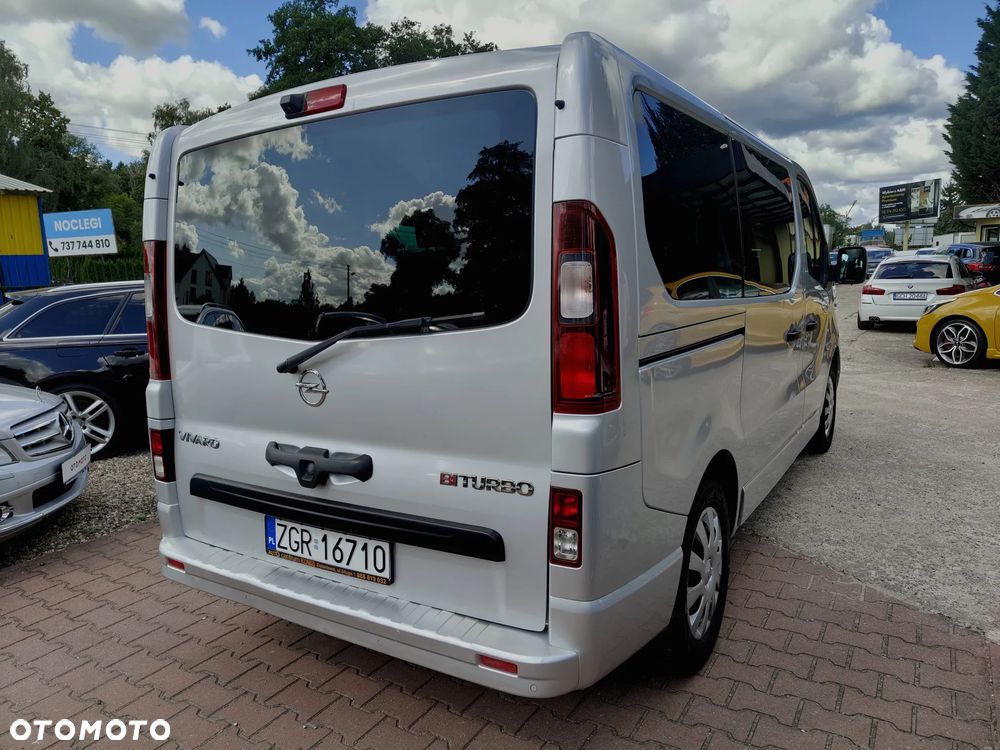 Opel Vivaro - 12