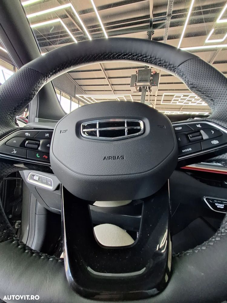 Geely Coolray - 14