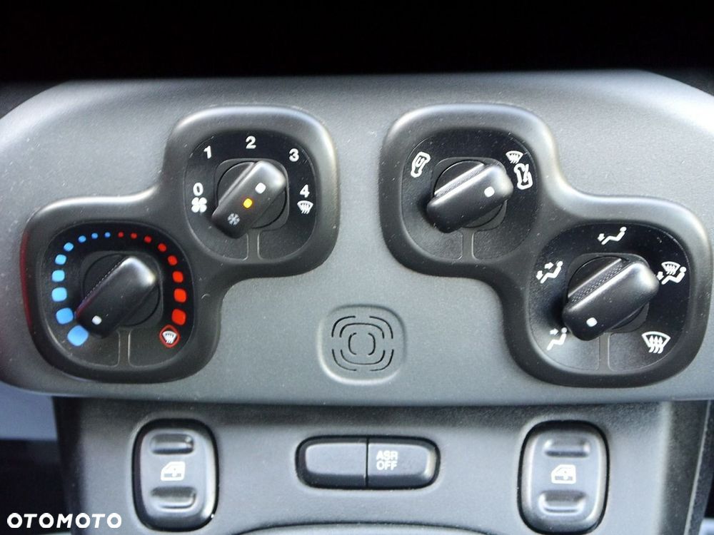 Fiat Panda 1.2 Start&Stop City Cross - 28