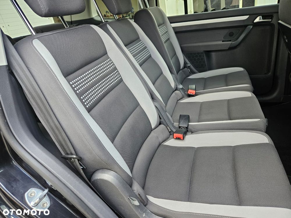 Volkswagen Touran 2.0 TDI DPF DSG Life - 9