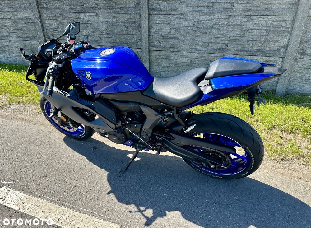 Yamaha R7 - 3