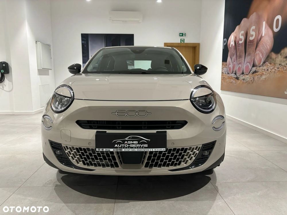 Fiat 600 1.2 Turbo Hybrid La Prima eDCT - 2