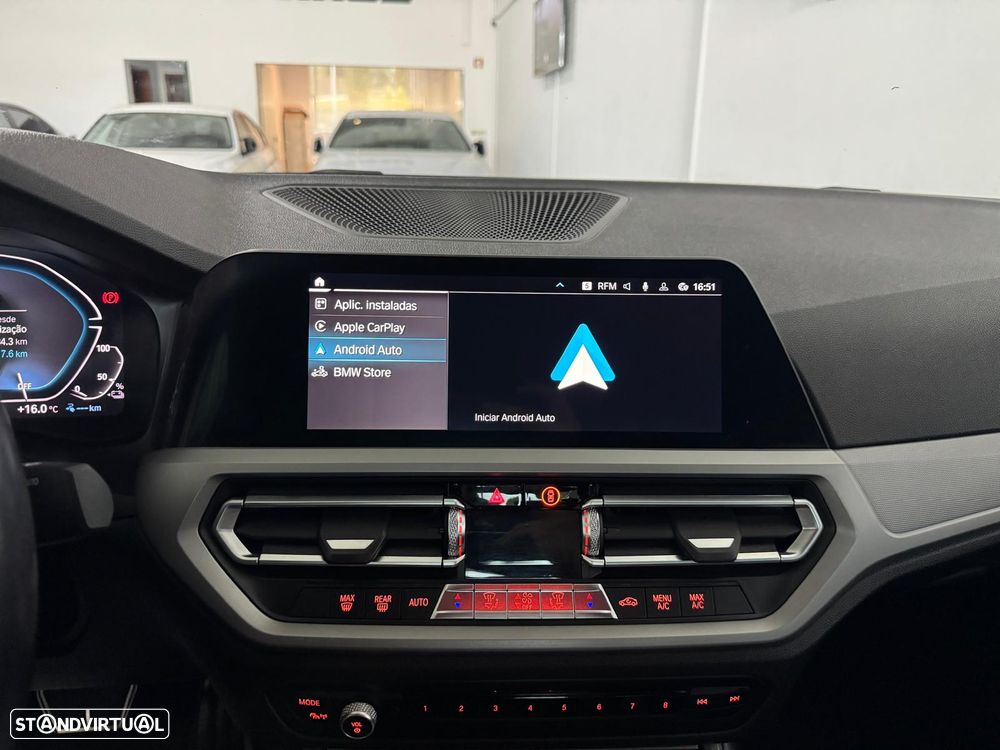 BMW 330 e Pack M Auto - 33