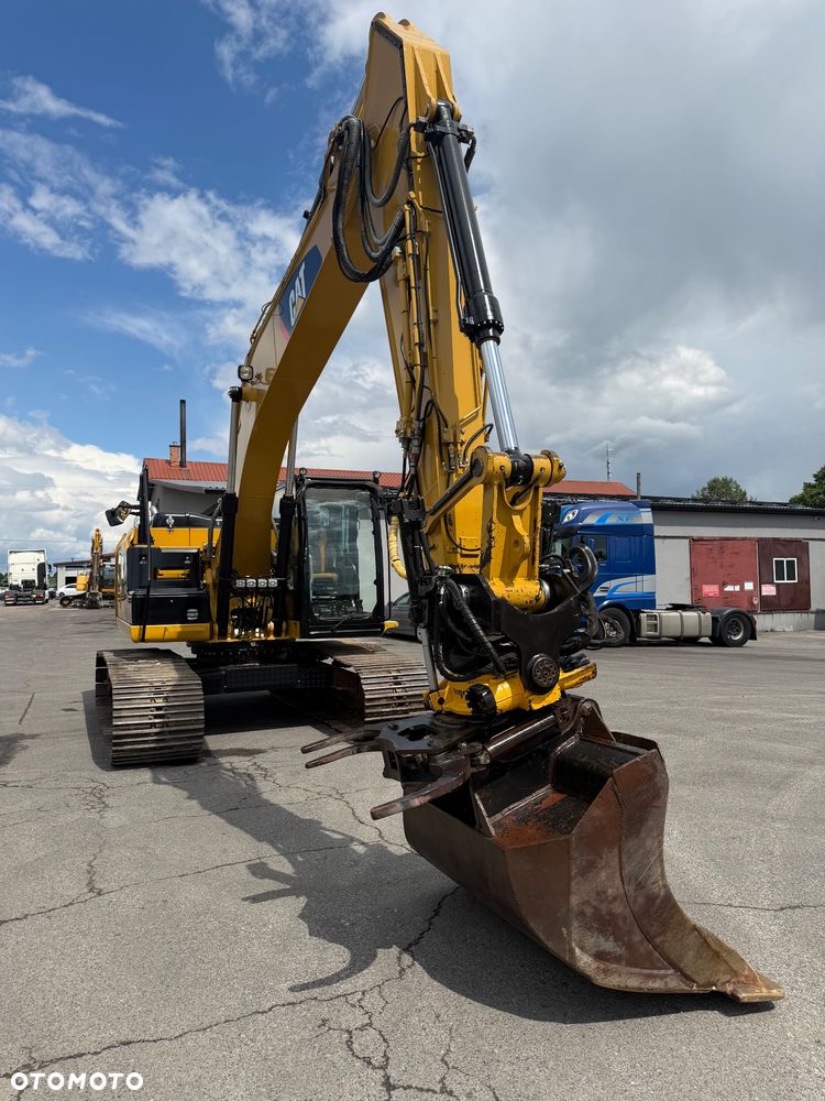 Caterpillar 320E 320 E L - 8