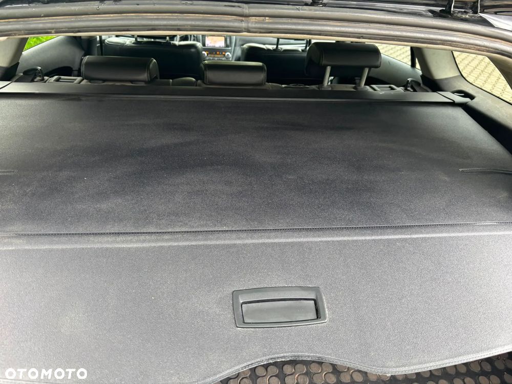 Toyota Avensis 2.0 D-4D 2010 - 9