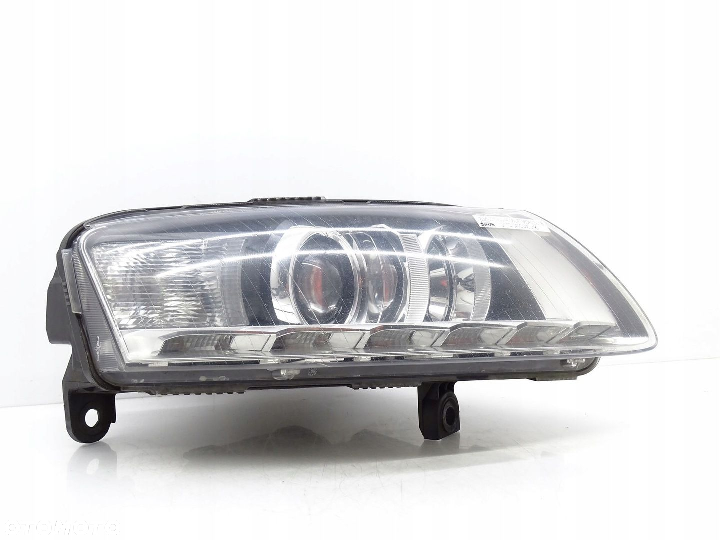 LAMPA XENON LED PRAWY PRZÓD A6 C6 LIFT 4F0941004DF - 2