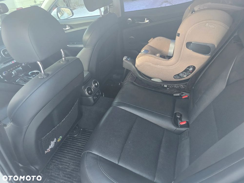 Kia Stinger 2.0 T-GDI GT Line - 12
