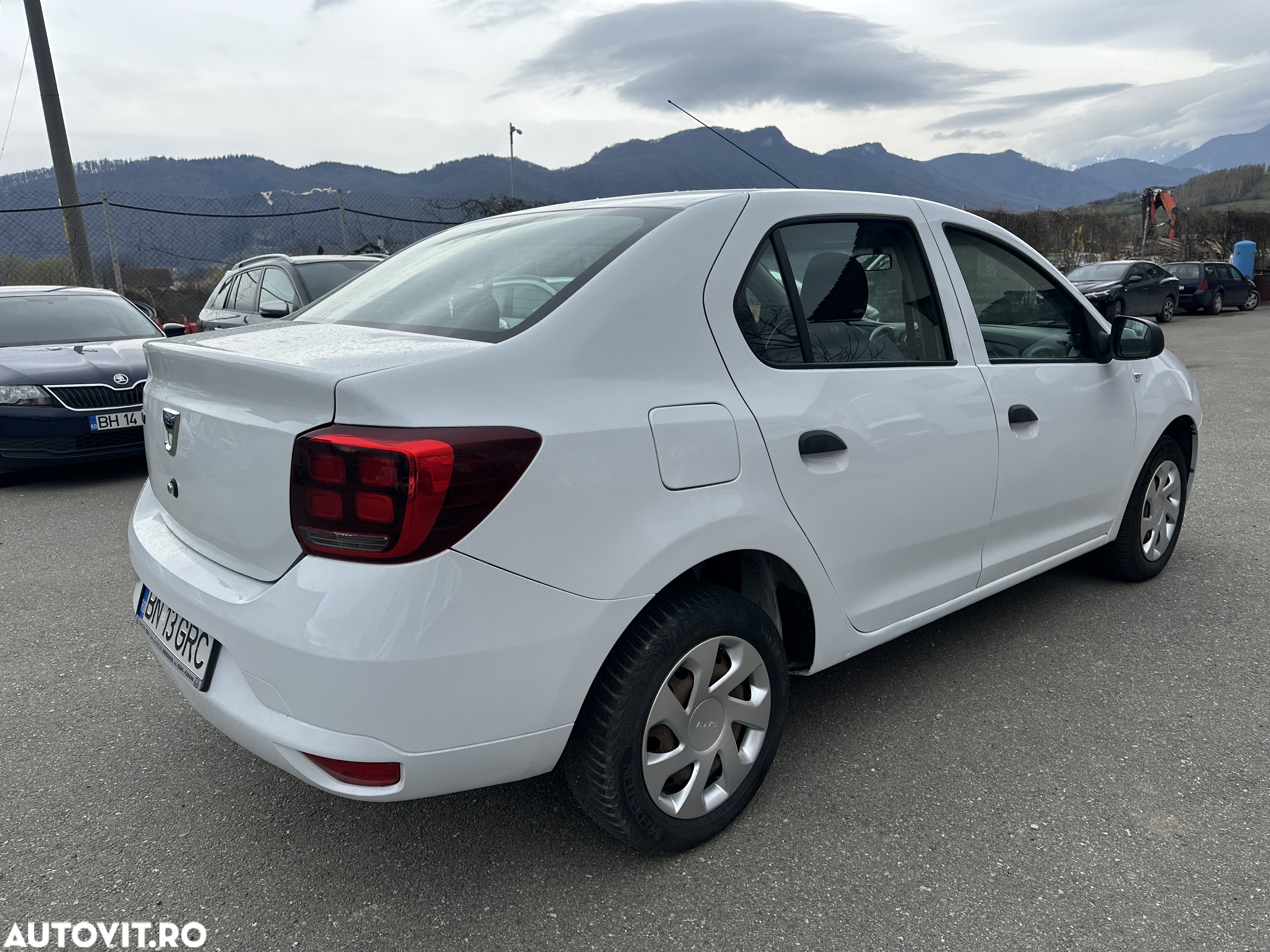 Dacia Logan 1.0 SCe Ambiance - 4