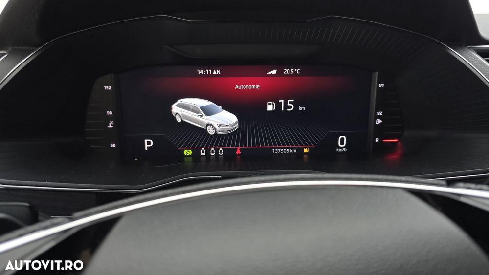 Skoda Superb Combi 2.0 TDI DSG Style - 16