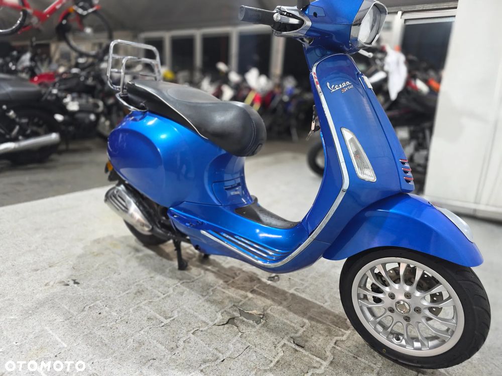 Piaggio Vespa - 25
