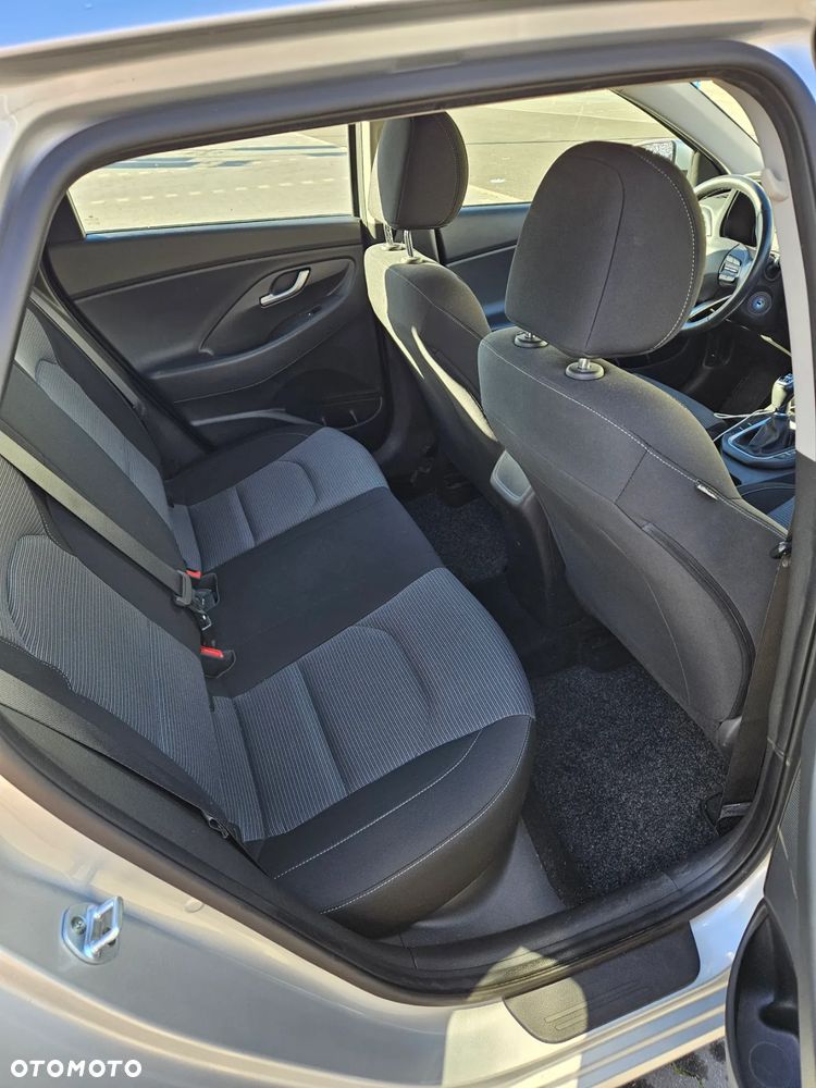 Hyundai i30 1.4 Classic + - 7