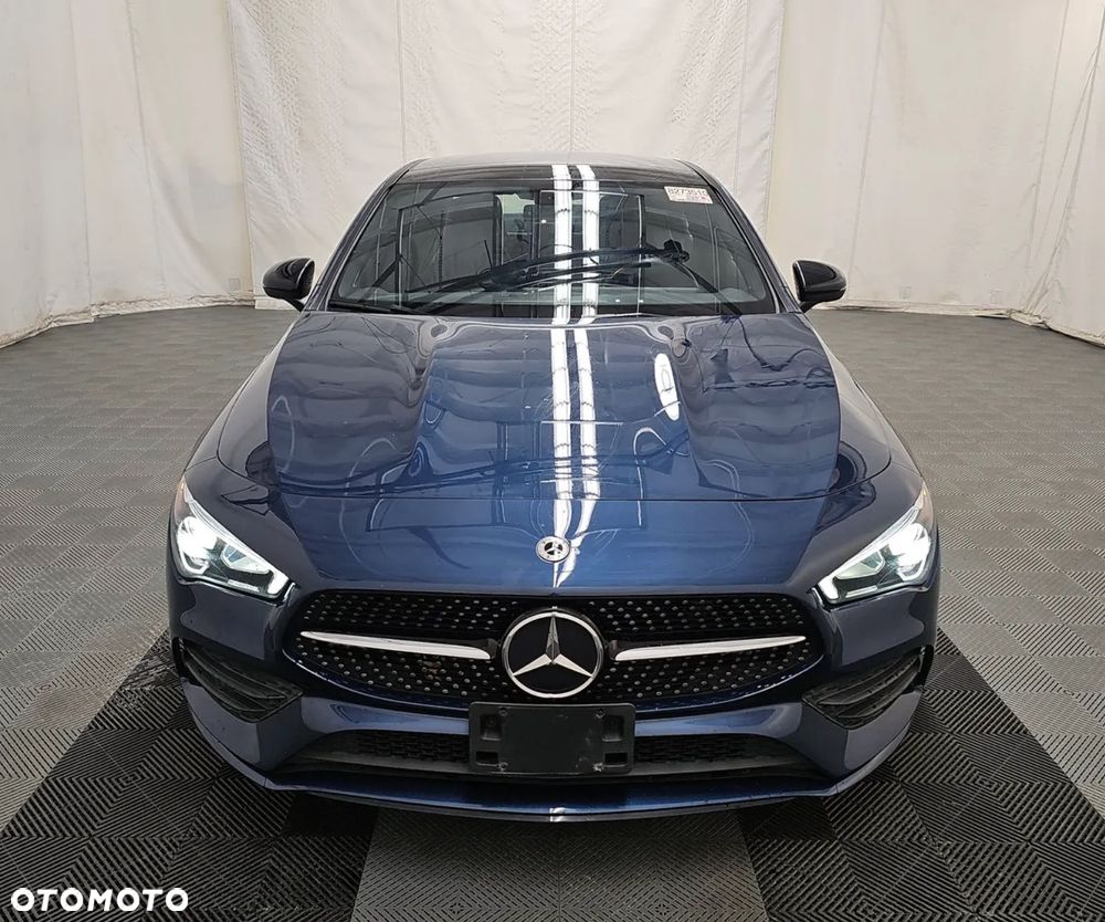 Mercedes-Benz CLA 250 4-Matic 7G-DCT - 2