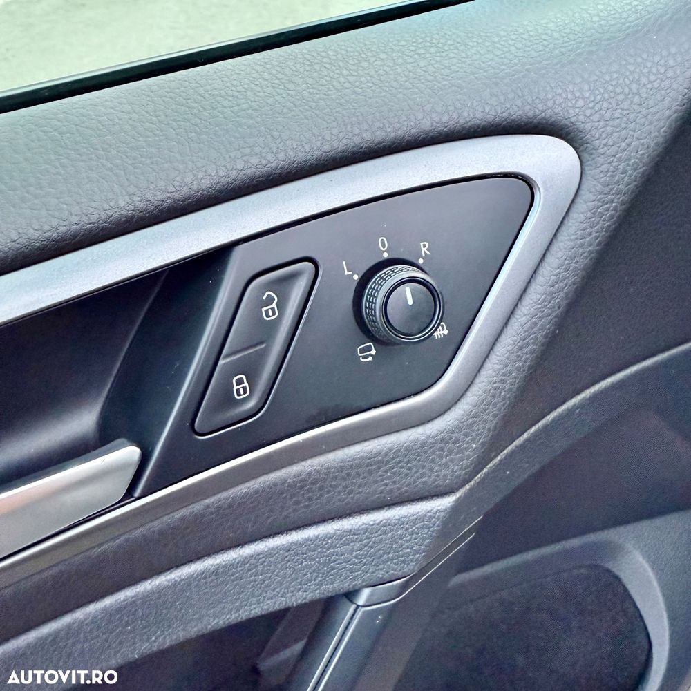 Volkswagen Golf Variant 1.6 BlueTDI DSG Comfortline - 36