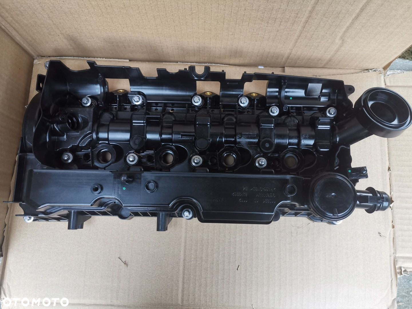POKRYWA ZAWORÓW BMW 5 G30 G31 B47D20B 8579962 - 2
