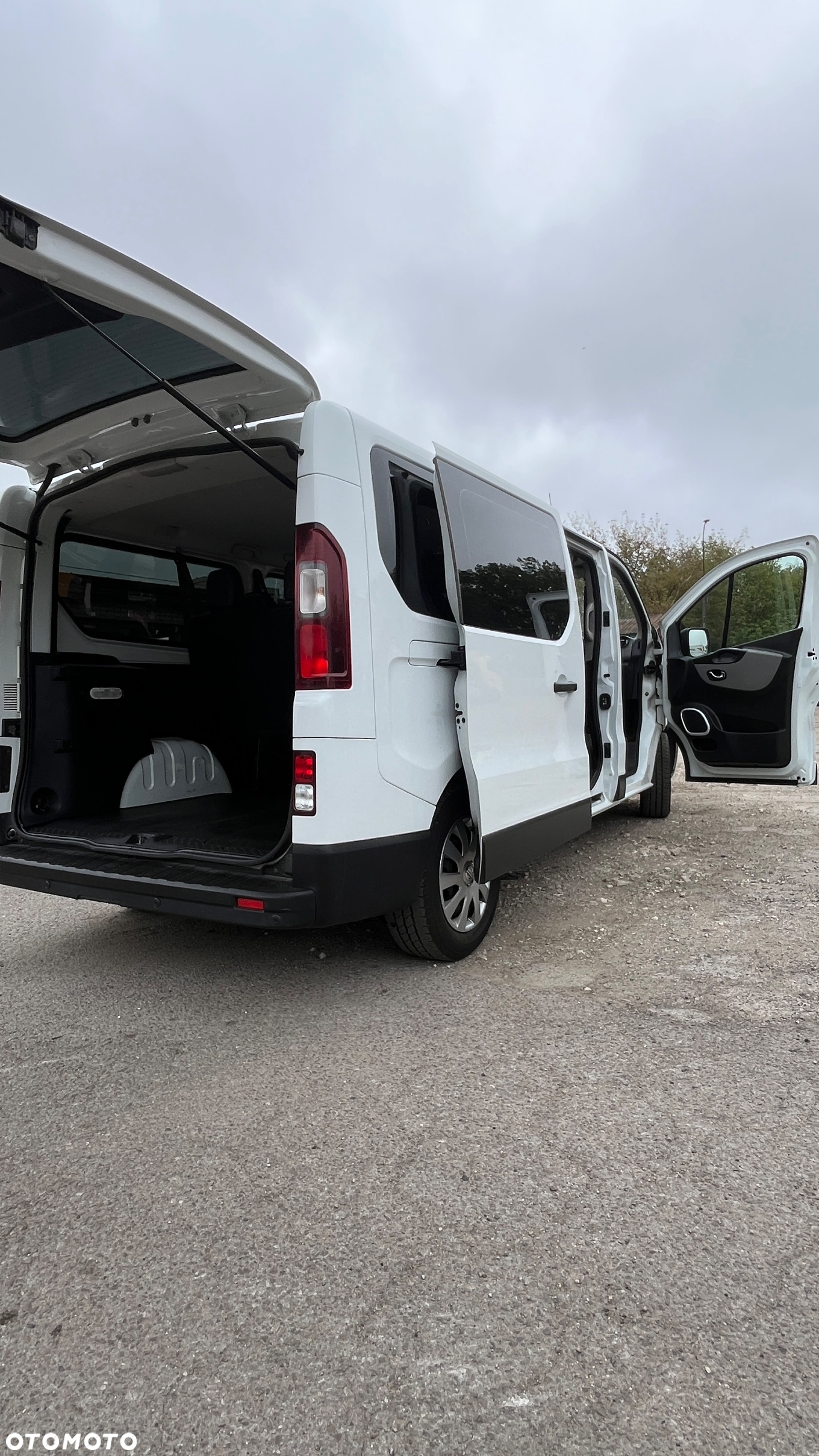 Nissan NV300 - 8