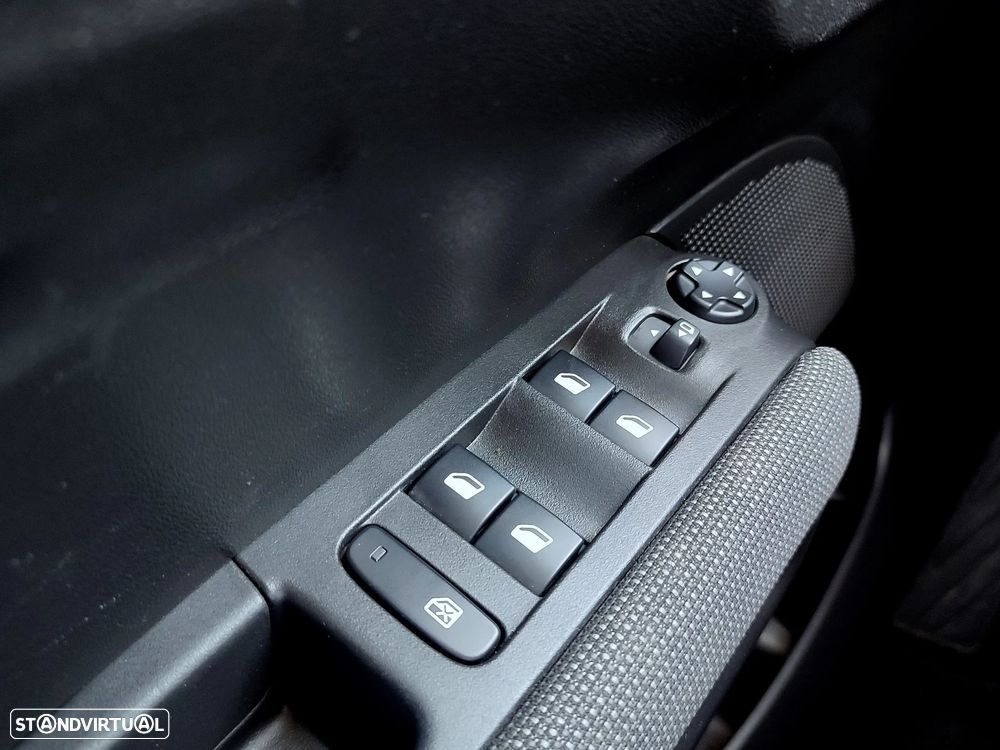 Citroën C3 Aircross 1.2 PureTech Plus - 20