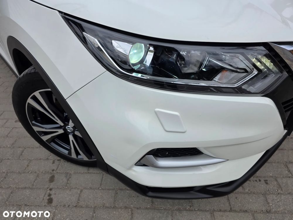 Nissan Qashqai 1.6 DIG-T N-Connecta - 10