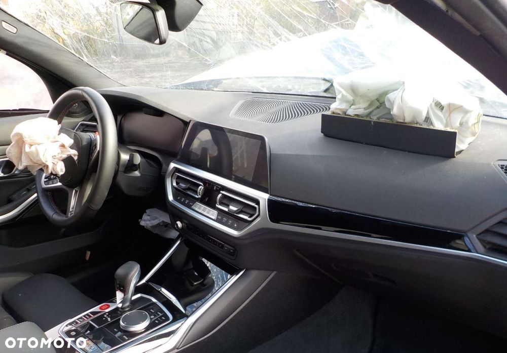 BMW M3 M Competition xDrive sport - 30