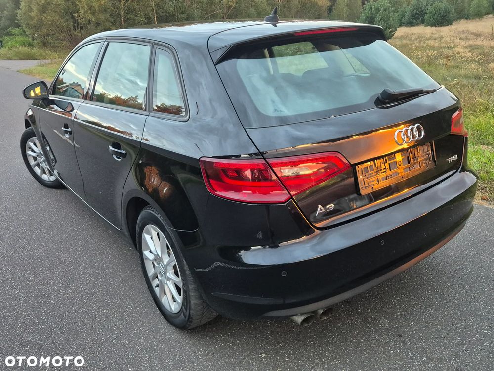 Audi A3 Sportback 1.4 TFSI S tronic Ambiente - 4