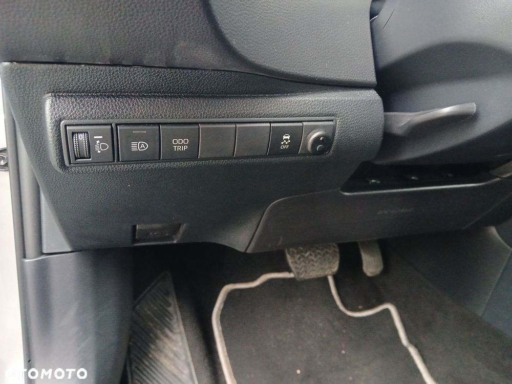 Toyota Corolla 1.8 Hybrid Comfort - 39