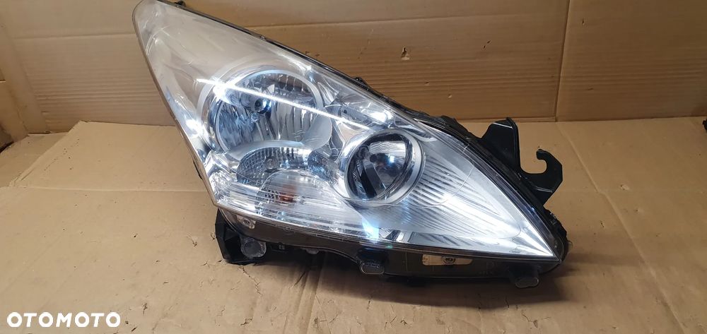 Lampa prawy przód przednia prawa Peugeot 3008 89903245 - 1