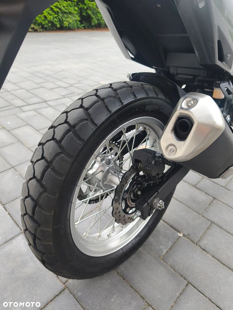 Kawasaki Versys-X 300 - 4