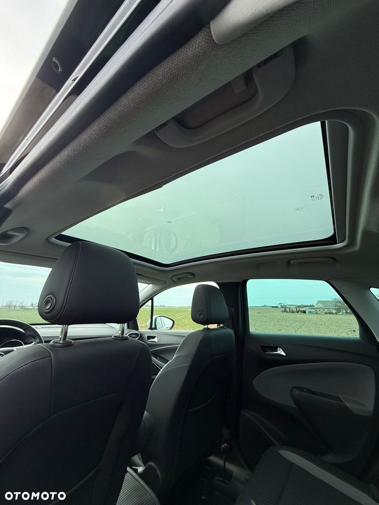 Opel Crossland X - 8