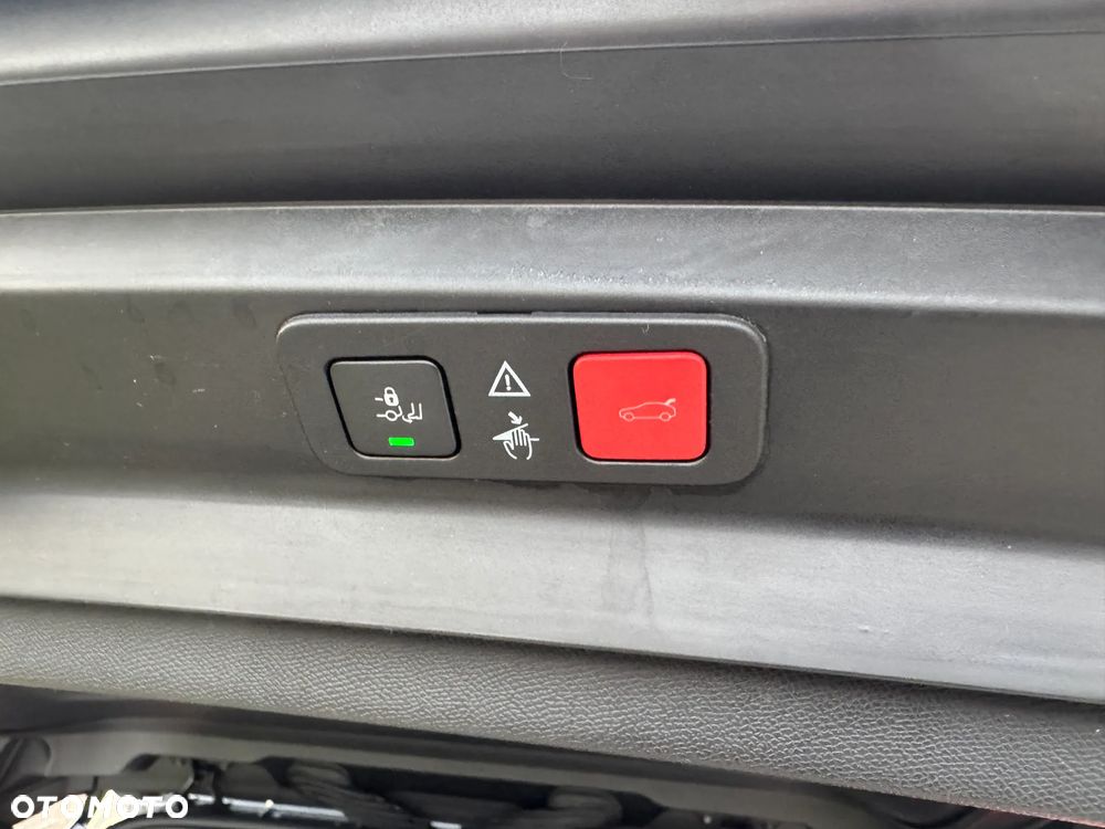 Peugeot 5008 1.6 PureTech Allure S&S EAT8 - 30