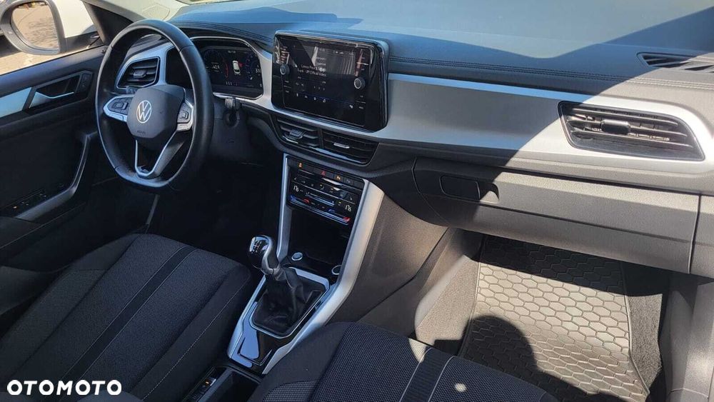 Volkswagen T-Roc - 14