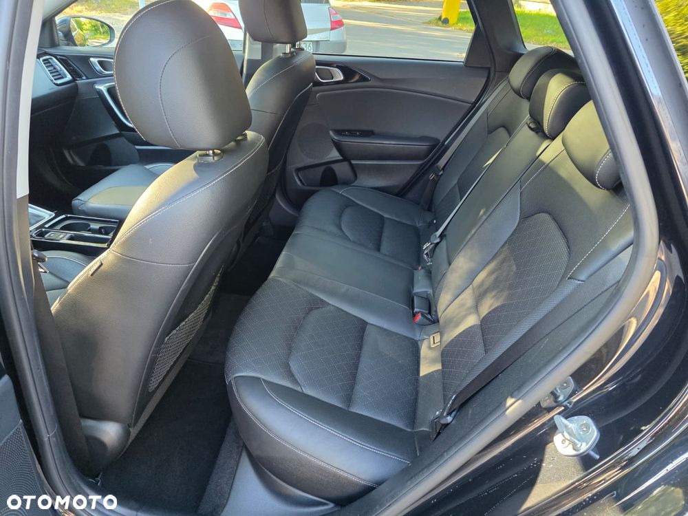 Kia Ceed - 26